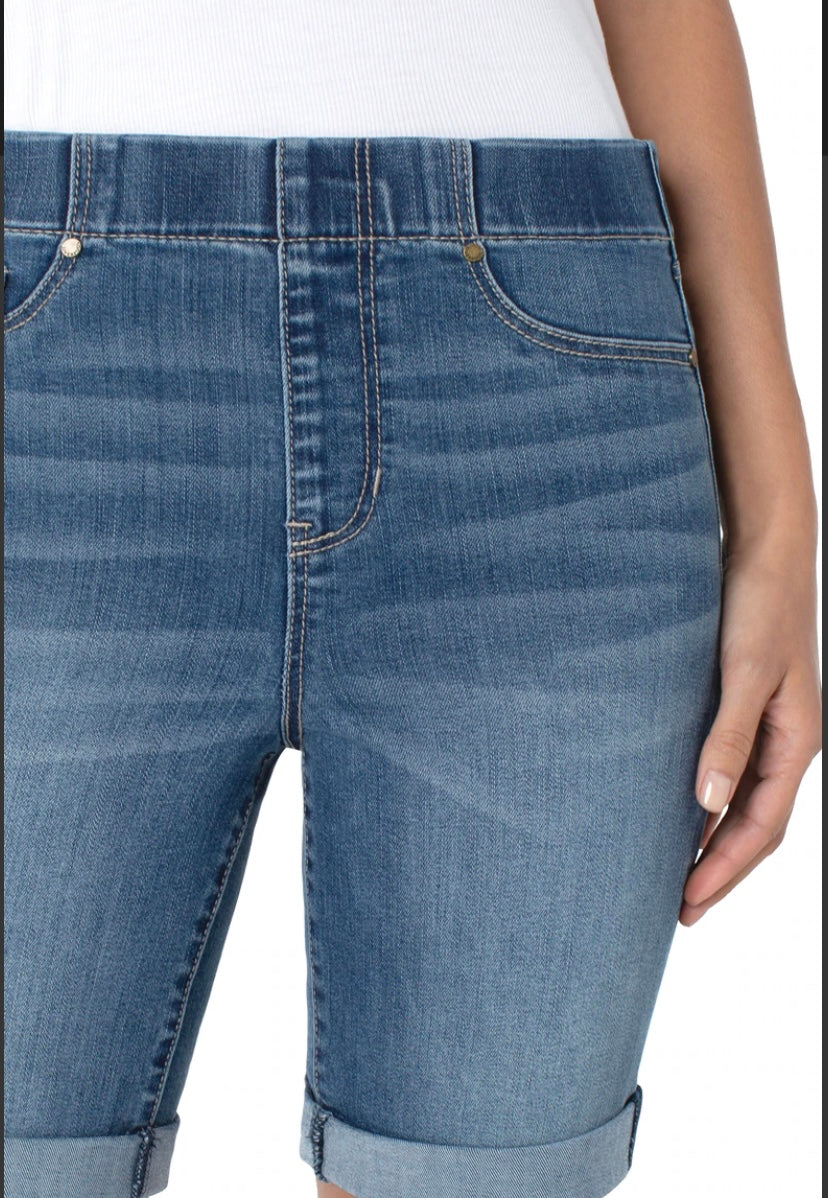 Chloe Bermuda Short
