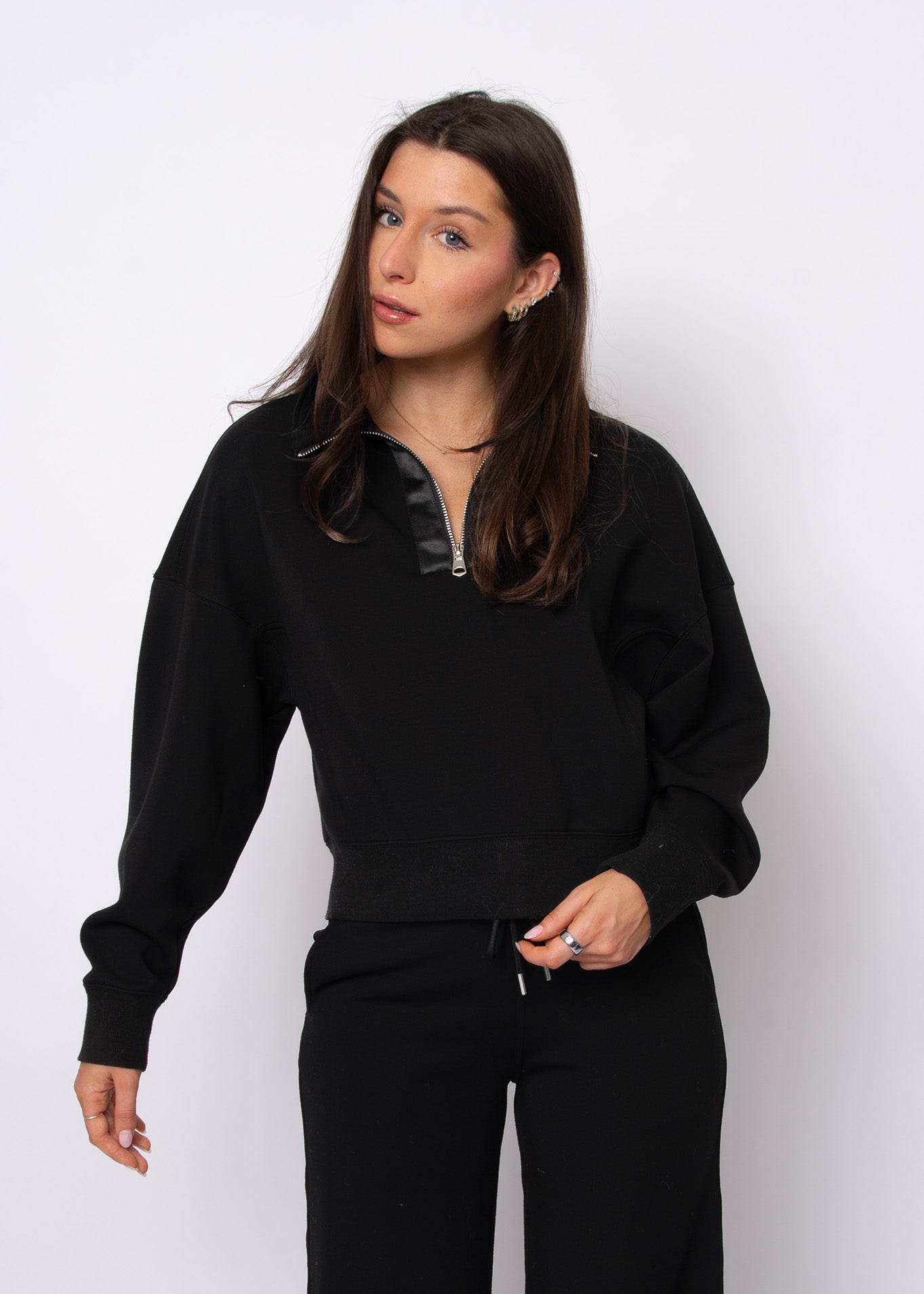 Mailyn 1/2 Zip Satin Trim