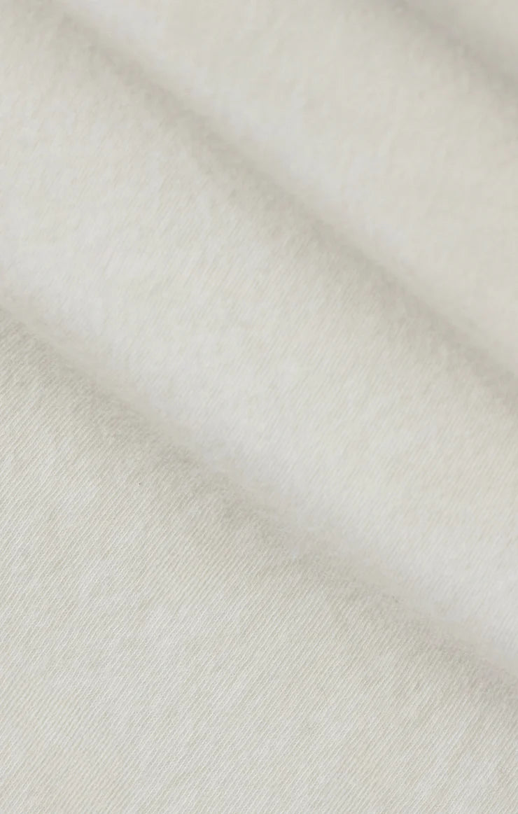 Modern V-neck - White