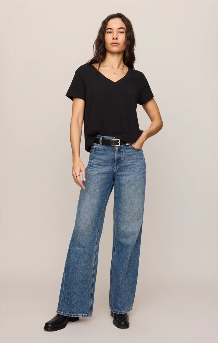 Nomad V Neck Tee - Black