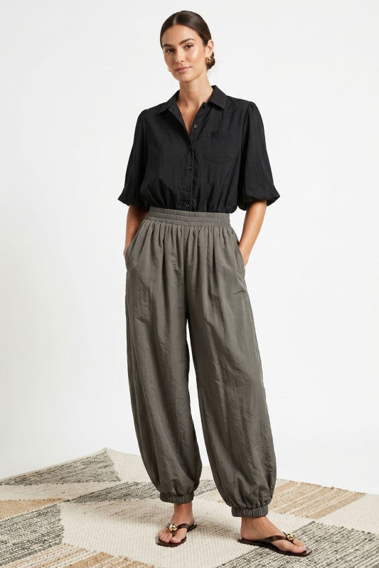 Mara Elastic Bottom Pant
