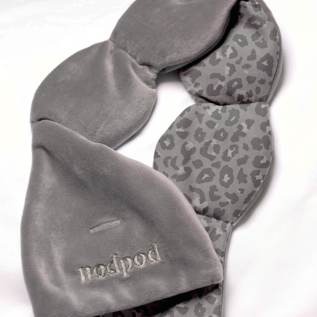 Nodpod - Snow Leopard